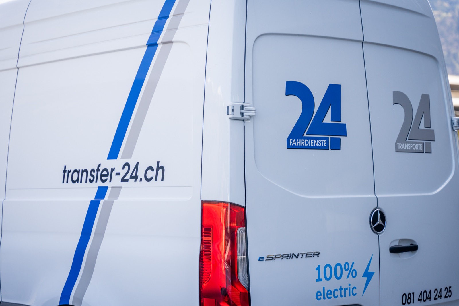 Fahrdienste24 und Transporte24 Beschriftung